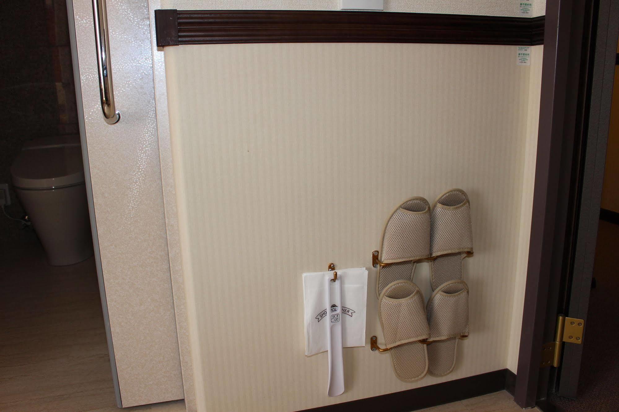 Toyoko Inn Kurashiki-Eki Minami-Guchi Exterior foto