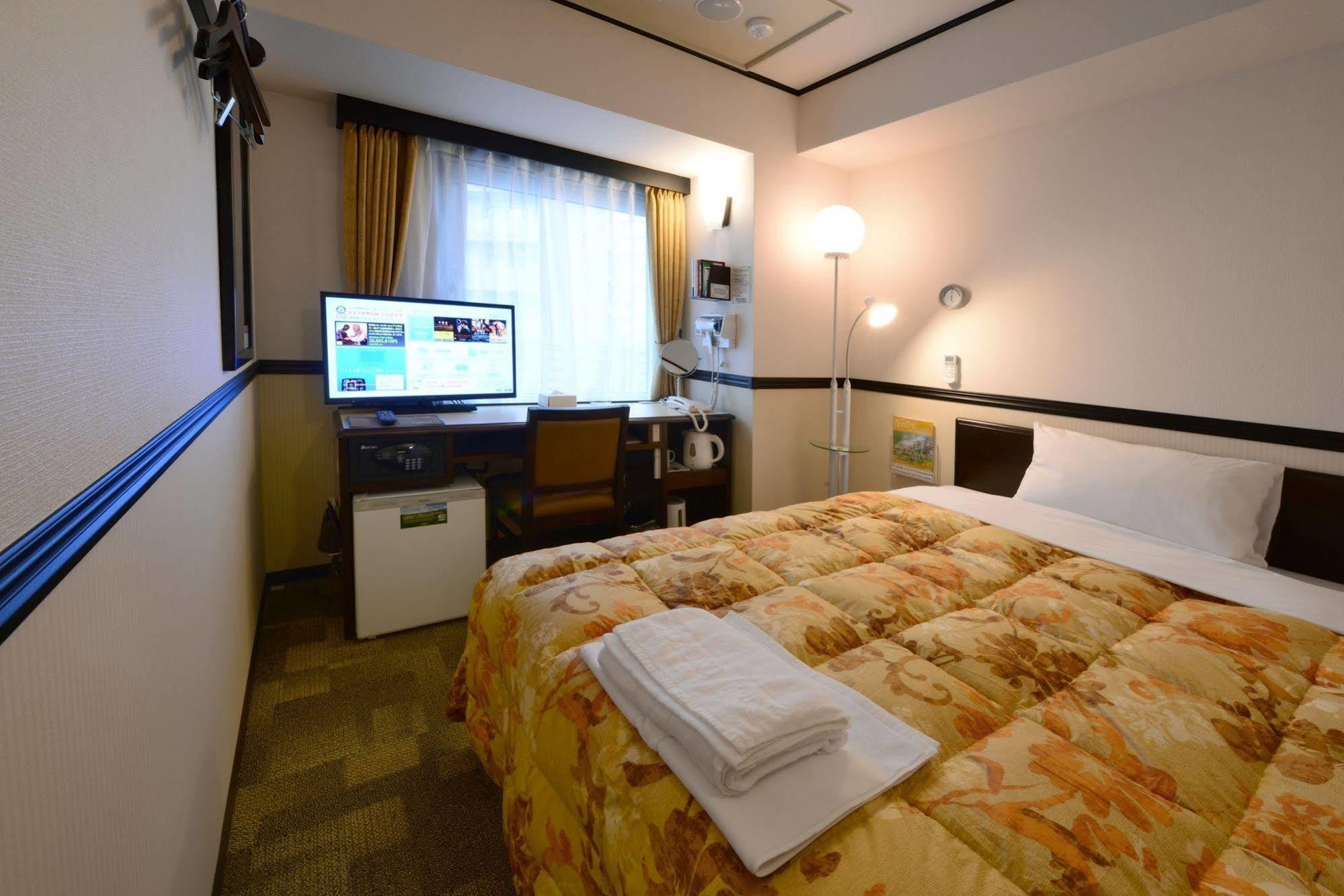 Toyoko Inn Kurashiki-Eki Minami-Guchi Exterior foto